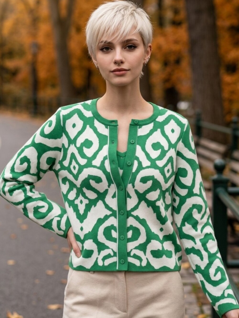 🔸️Gallery Green & Cream Abstract Print Lightweight Buttoned Sweater Medium